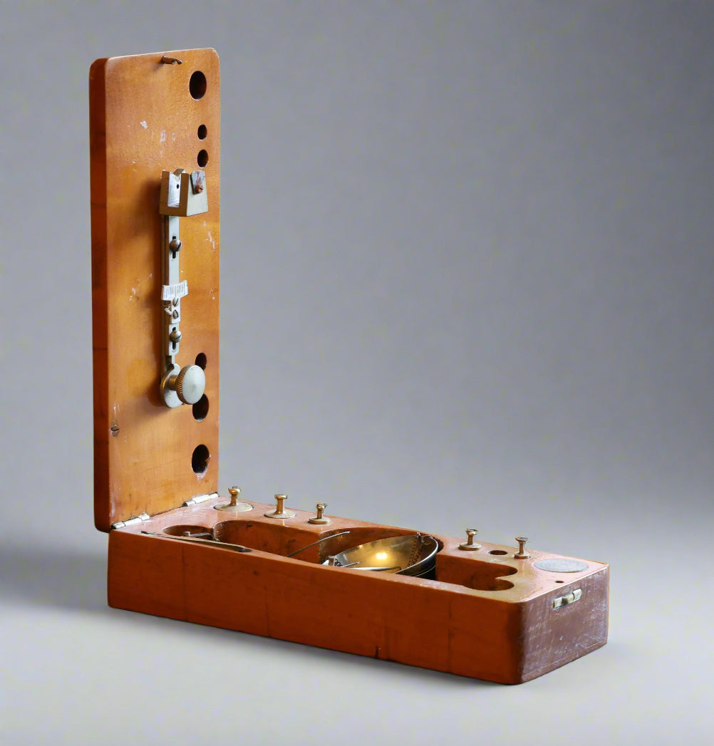 Antique portable balance beam Scale