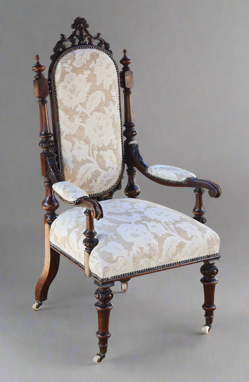 Victorian walnut Armchair
