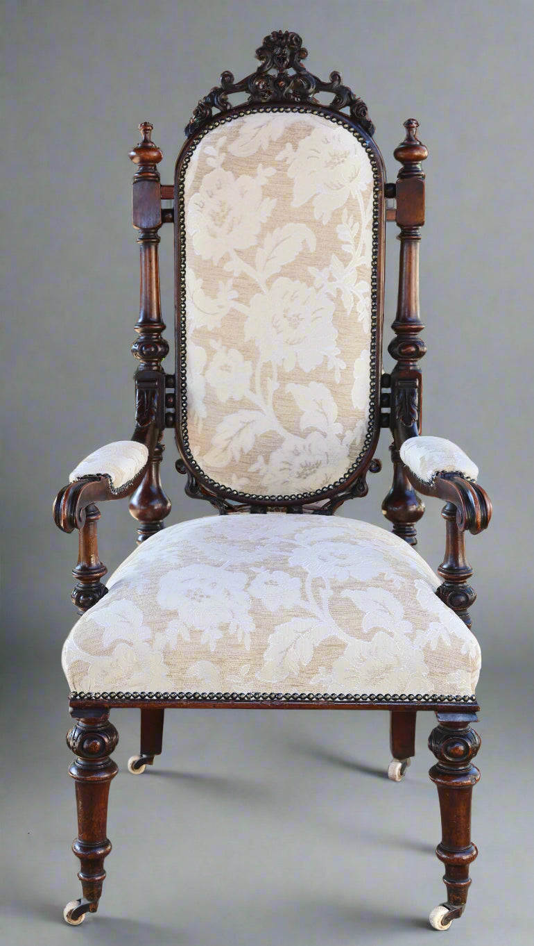 Victorian walnut Armchair