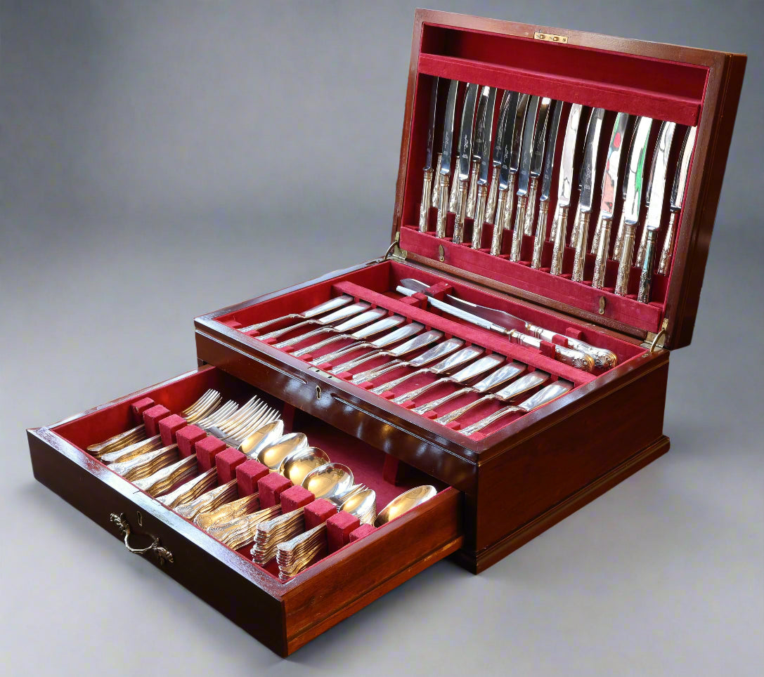 A Canteen of Kings Pattern Cutlery