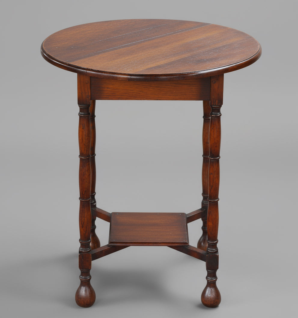 Early 20th Century oak Occasional Table