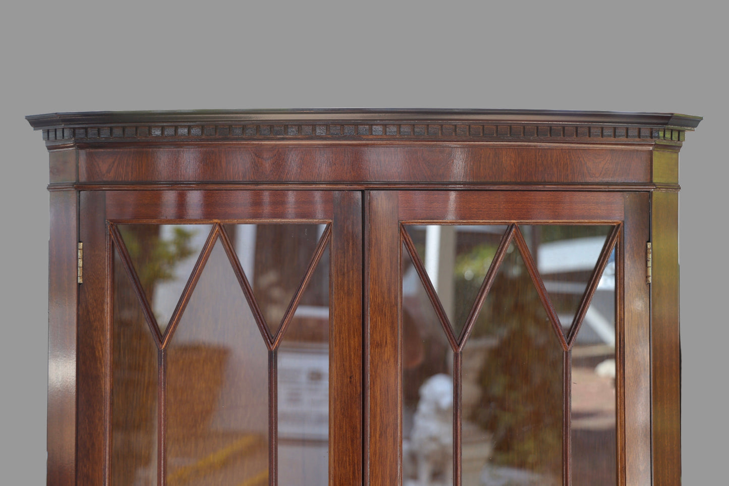 Georgian style mahogany Corner Cabinet