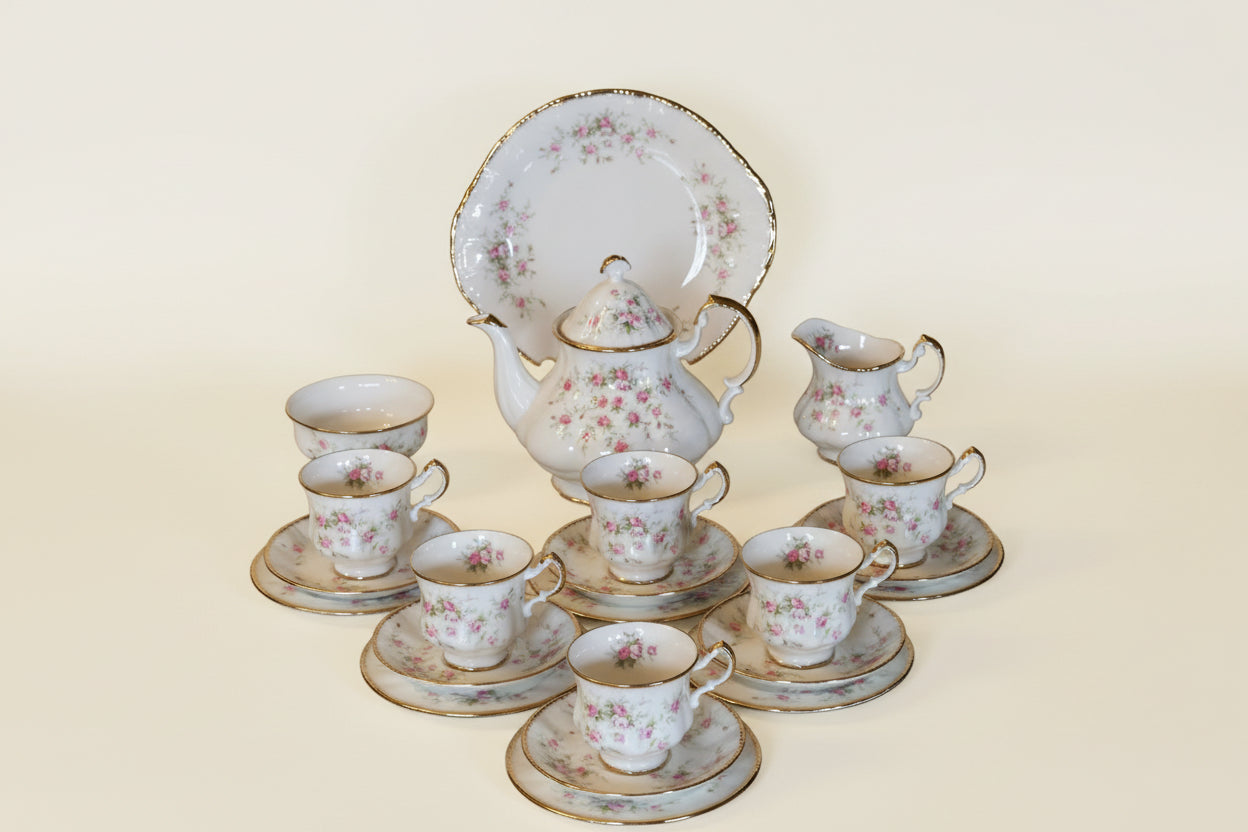 Royal Albert Paragon Victoriana Rose 12 place setting Tea Service