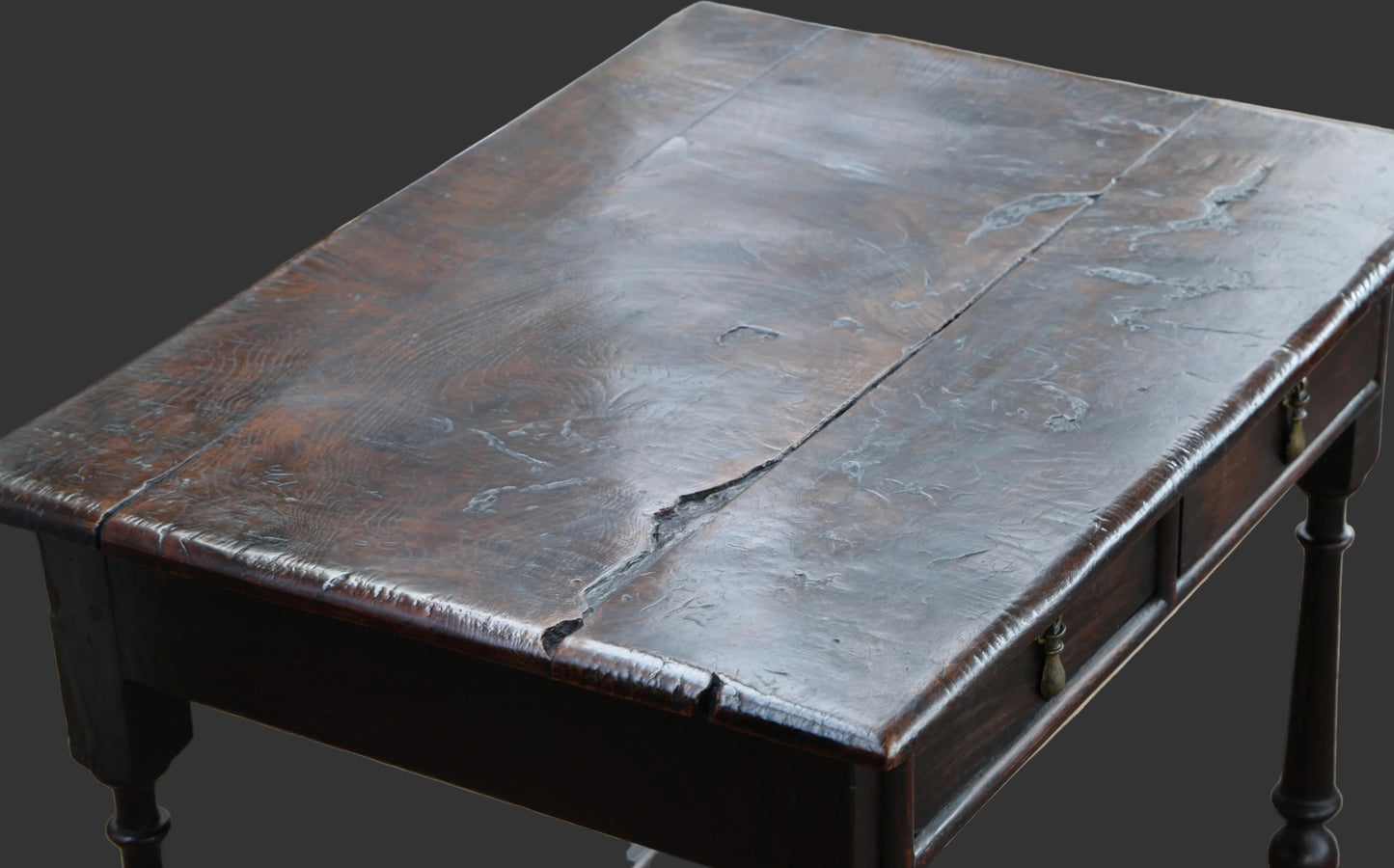 Early 18th-Century Walnut and oak Lowboy/Side Table with Great Patina - SOLD