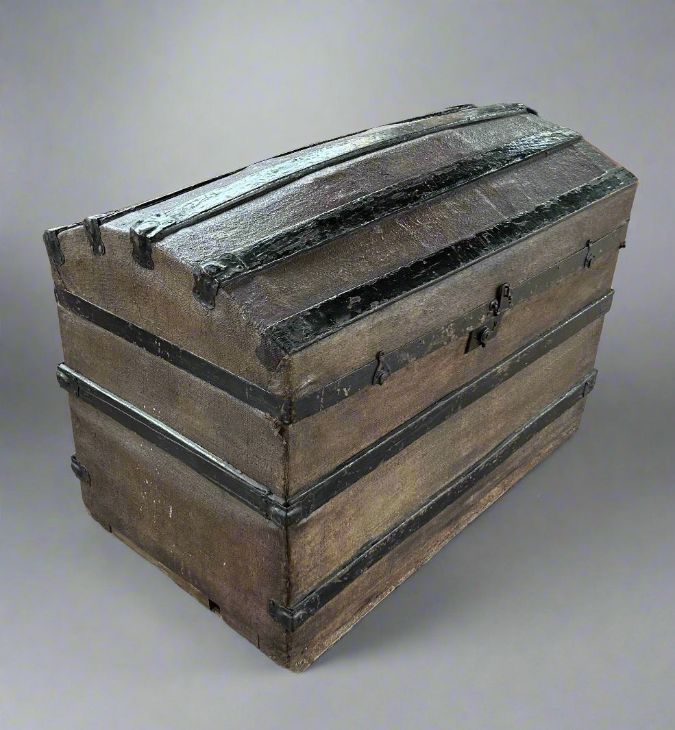 Antique Steamer Trunk/Chest