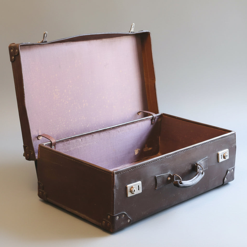 Vintage leather Suitcase
