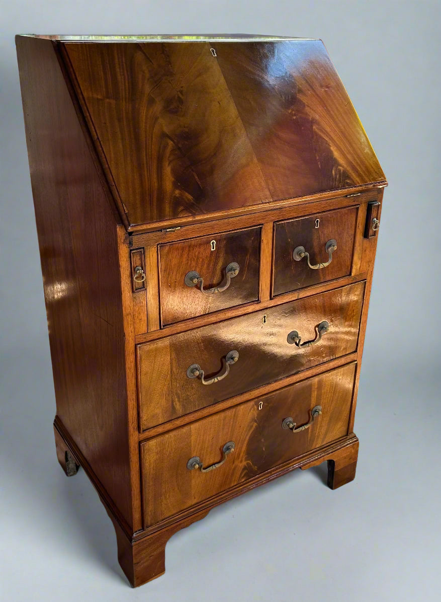 Edwardian Lady's Bureau