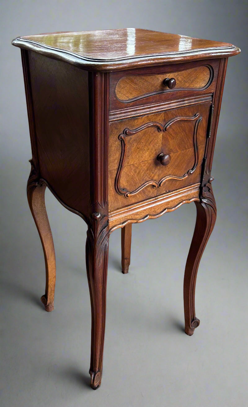 19th French walnut Pedestal