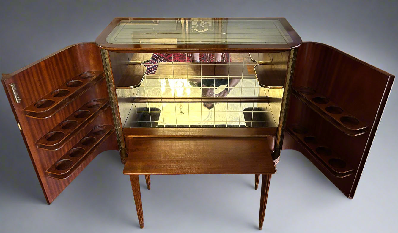 Swedish Förenade Möbler Linköping, 1950's mahogany Bar Cabinet.