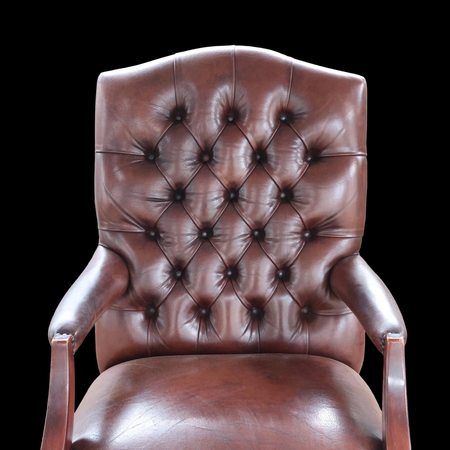 Leather button-upholstered Executive's Office Chair