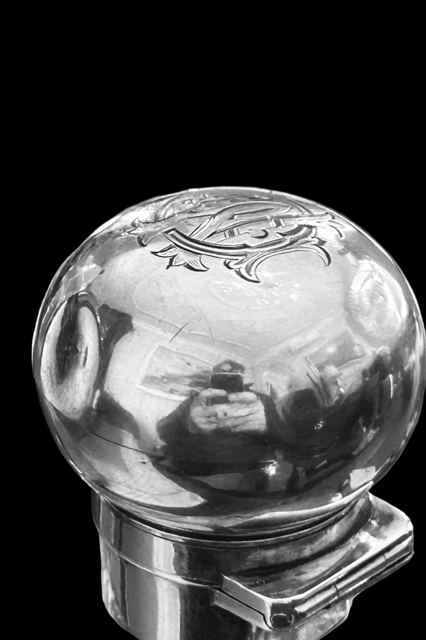 Late Victorian silver and cut-glass Hip Flask - London 1898