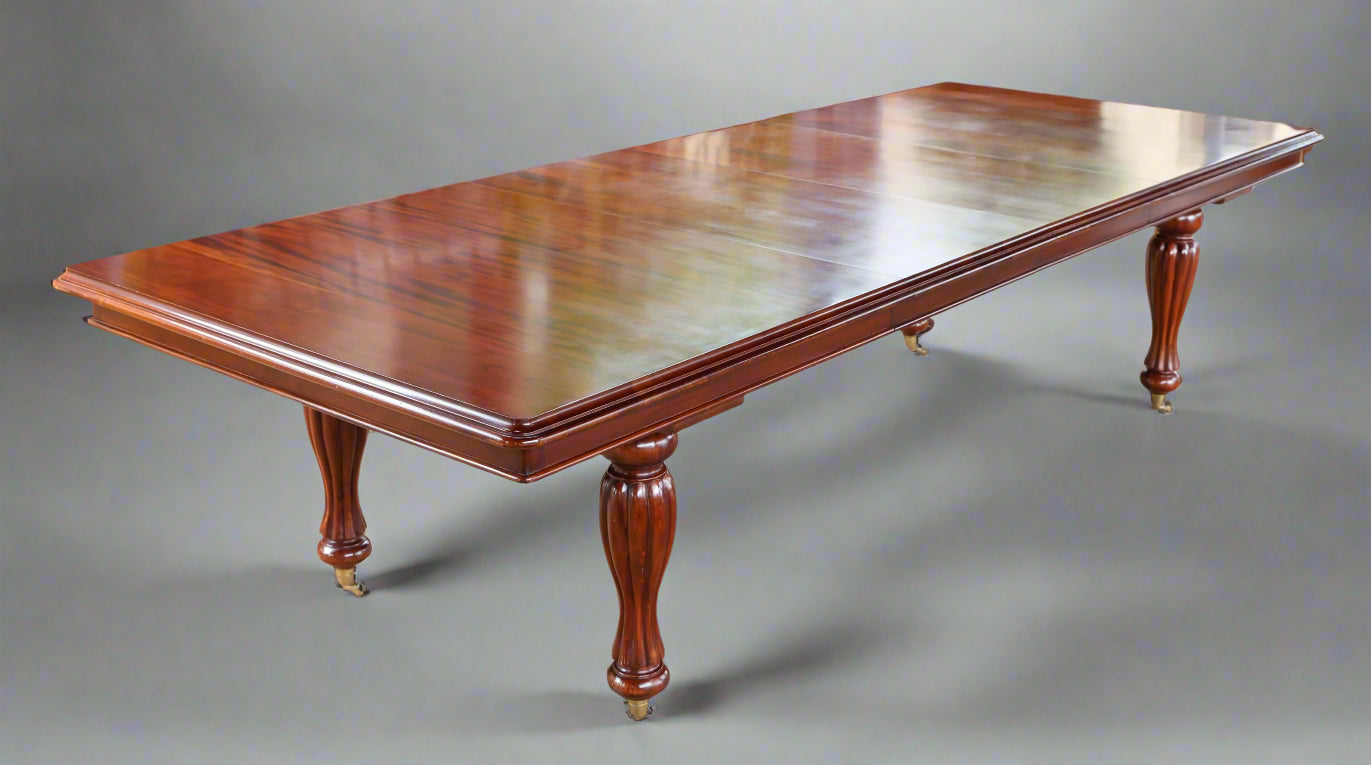 Victorian style mahogany extension Dining Table