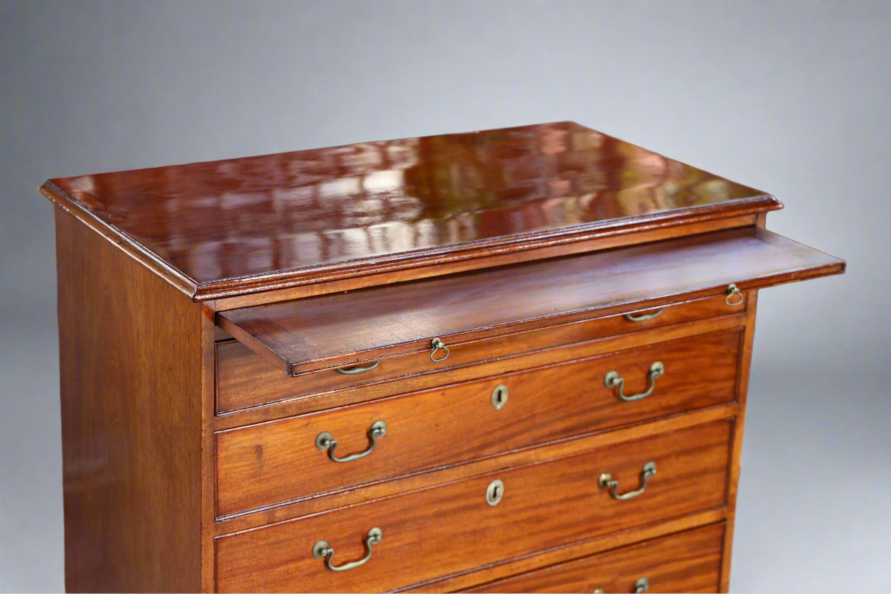 George III mahogany small rectangular Chest of Drawers