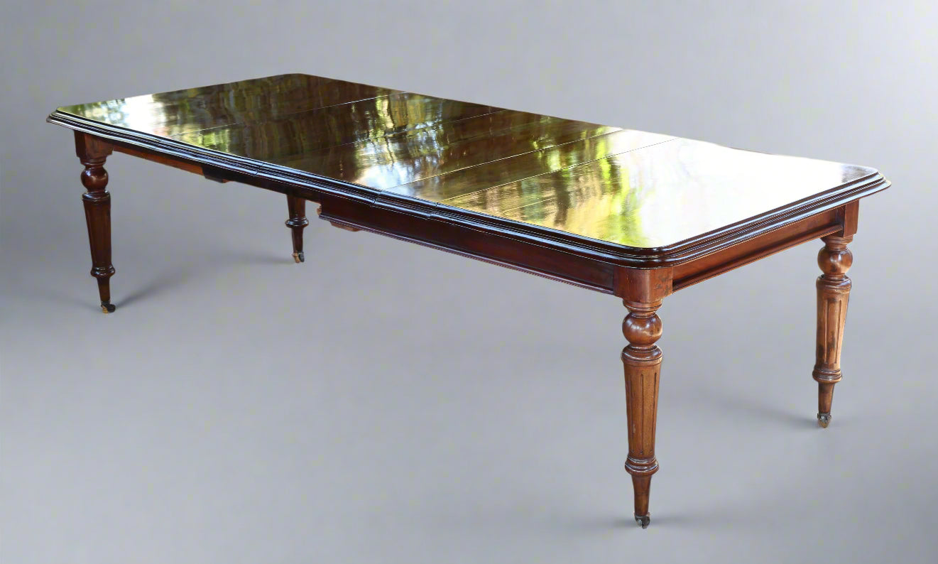 Victorian mahogany extension Dining Table