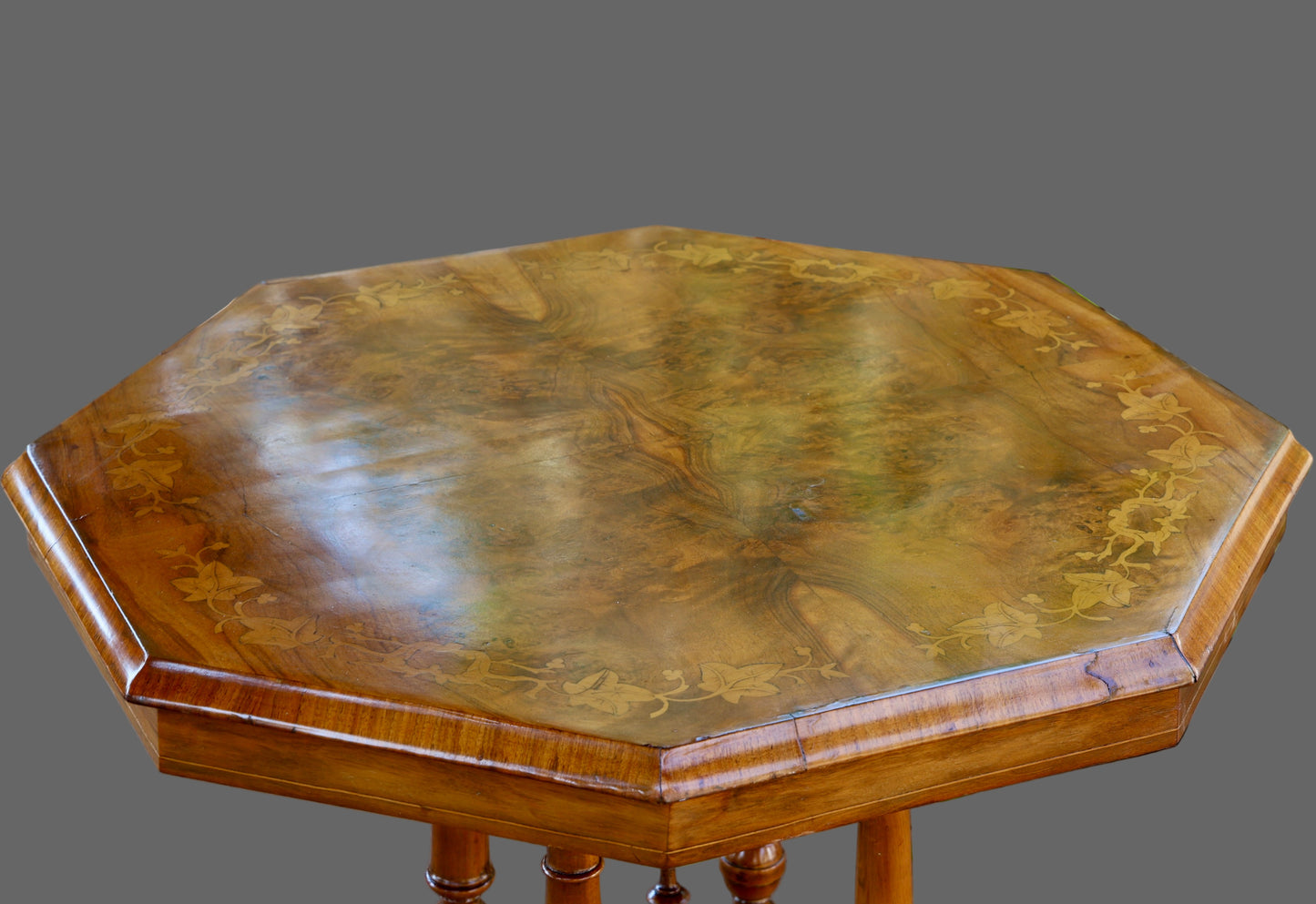 Victorian inlaid walnut Table