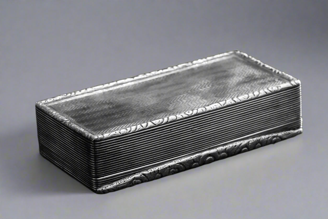 George IV Antique Silver Hunting Snuff Box, Thos. Shaw