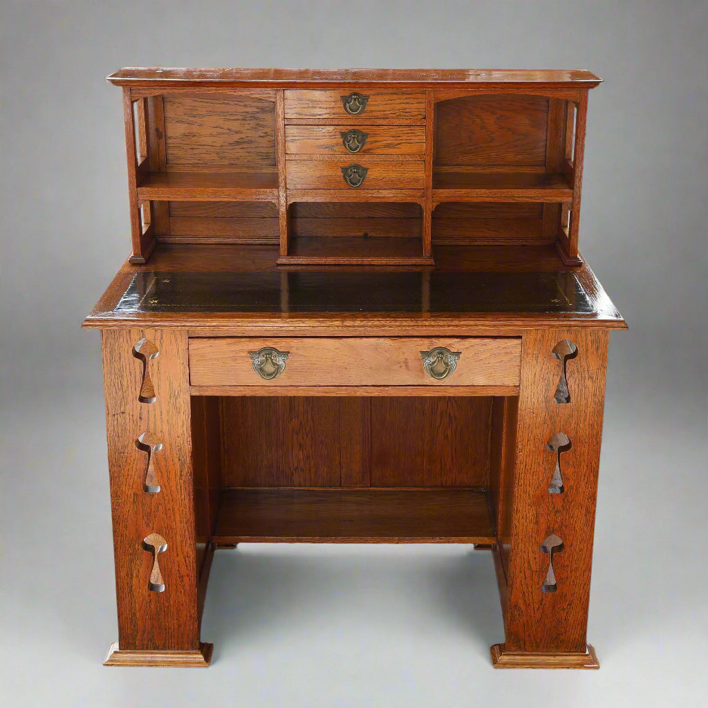 Stunning Arts & Crafts oak Desk, Circa 1900 - SOLD