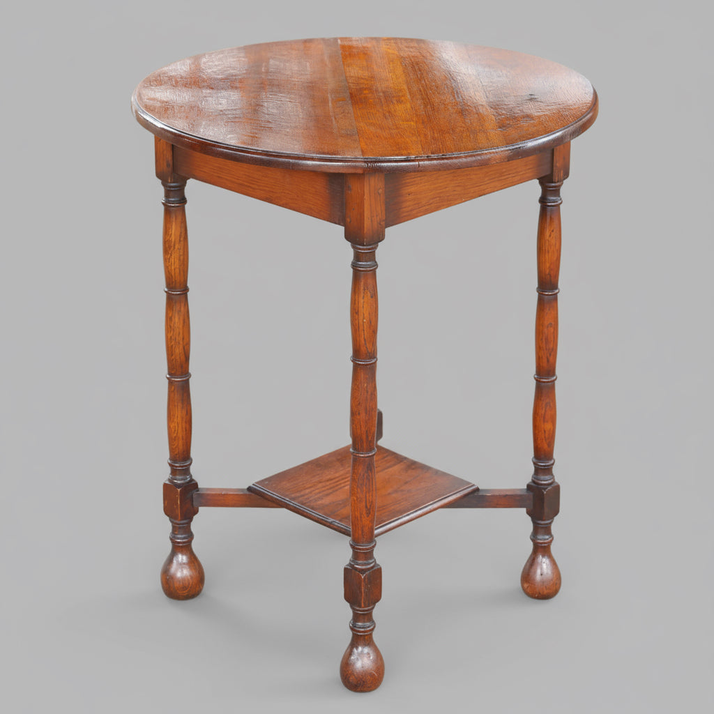 Early 20th Century oak Occasional Table