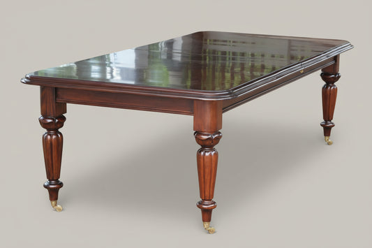 Griffiths & Griffiths Victorian style mahogany Dining Table