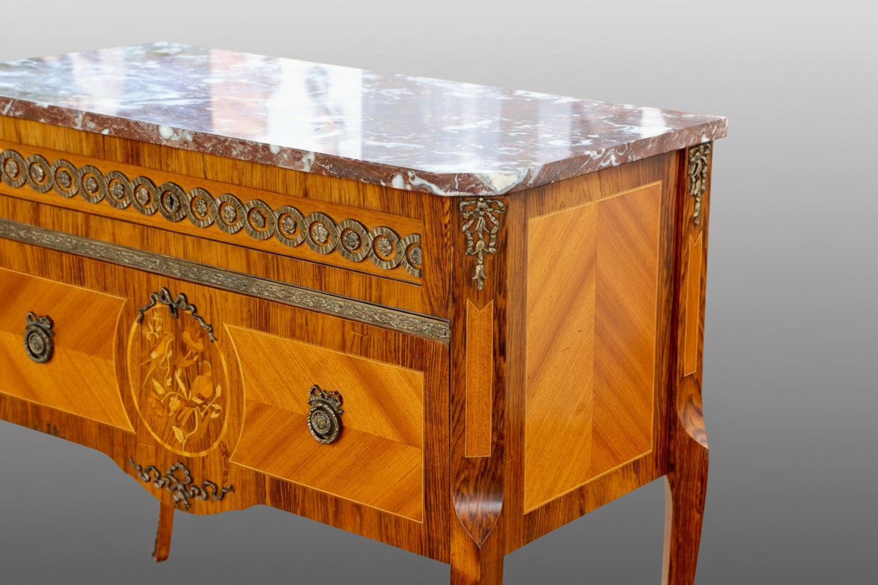 Mid 20th century, Gustavian style Commode