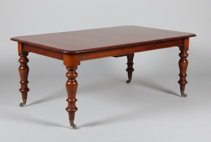 Victorian mahogany Dining Table