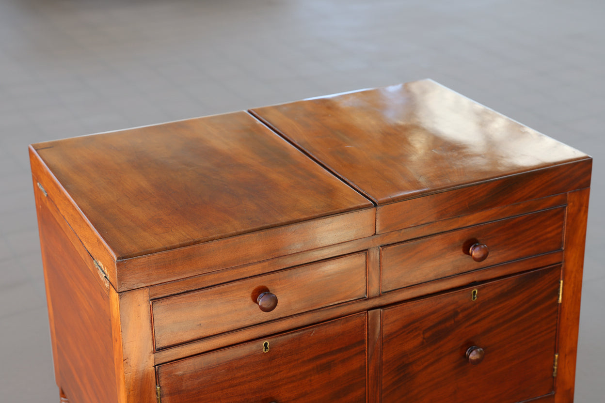 Early Victorian mahogany metamorphic Wash Stand