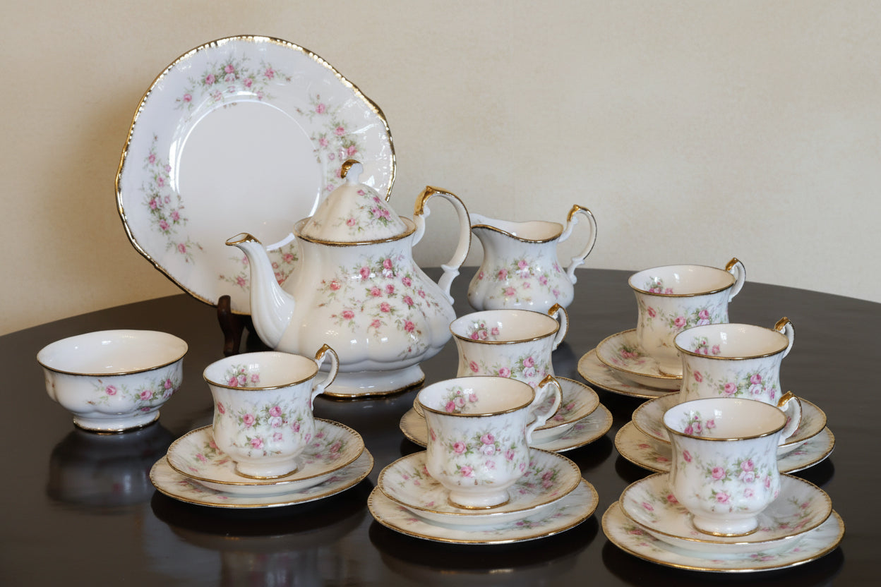 Royal Albert Paragon Victoriana Rose 12 place setting Tea Service
