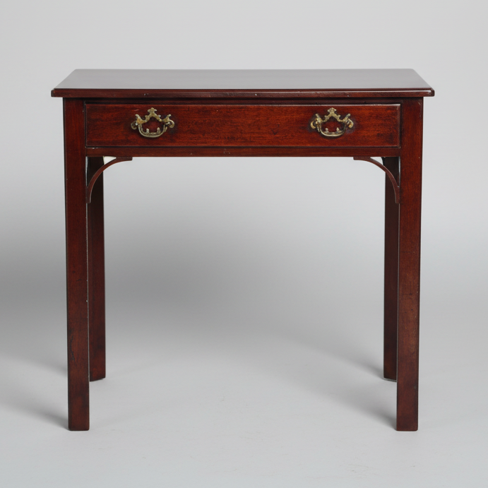 Georgian mahogany Side Table
