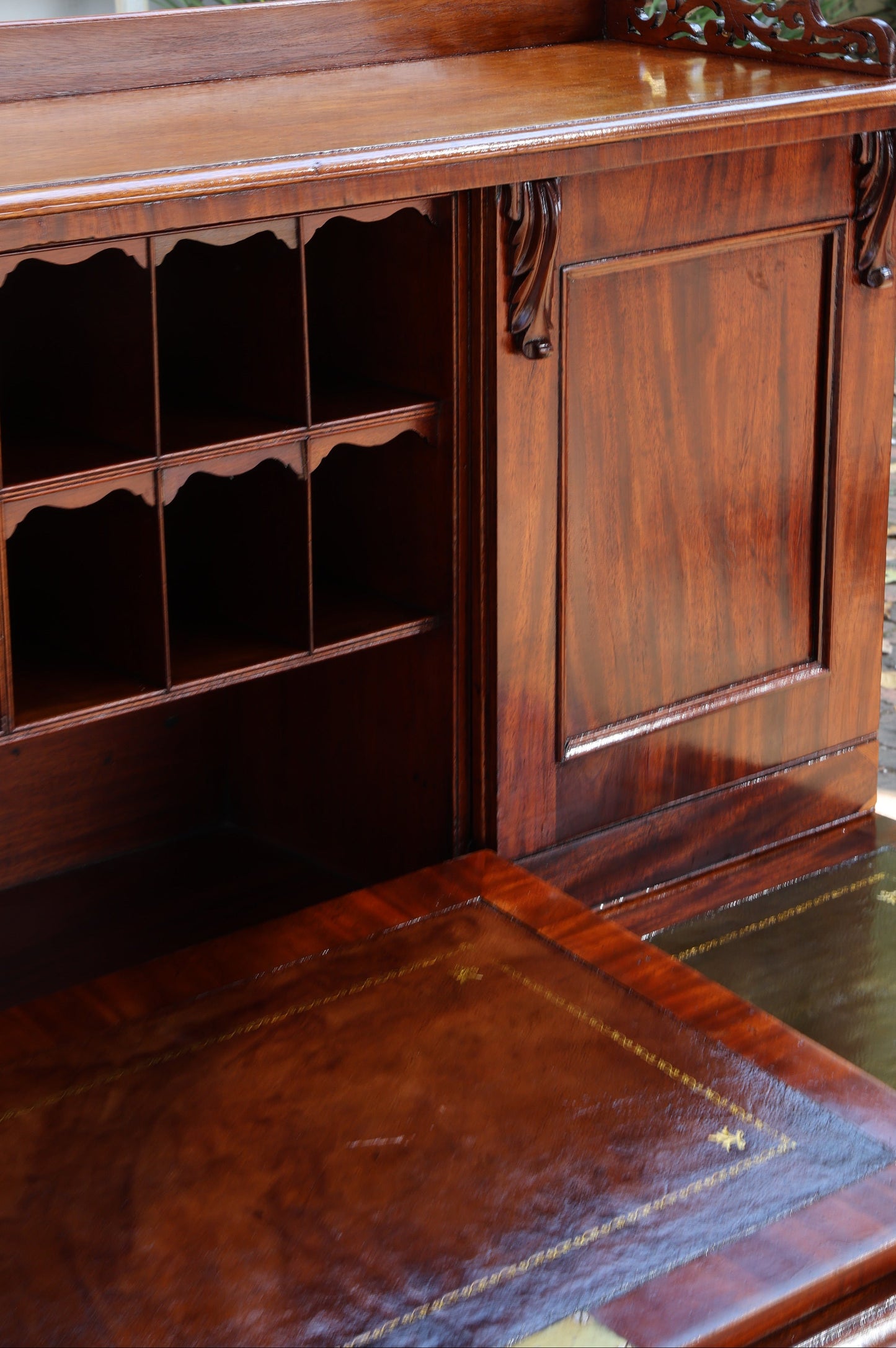 Rare Victorian mahogany Pedestal Cabinet Desk