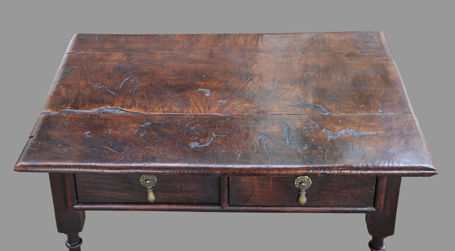 Early 18th-Century Walnut and oak Lowboy/Side Table with Great Patina - SOLD