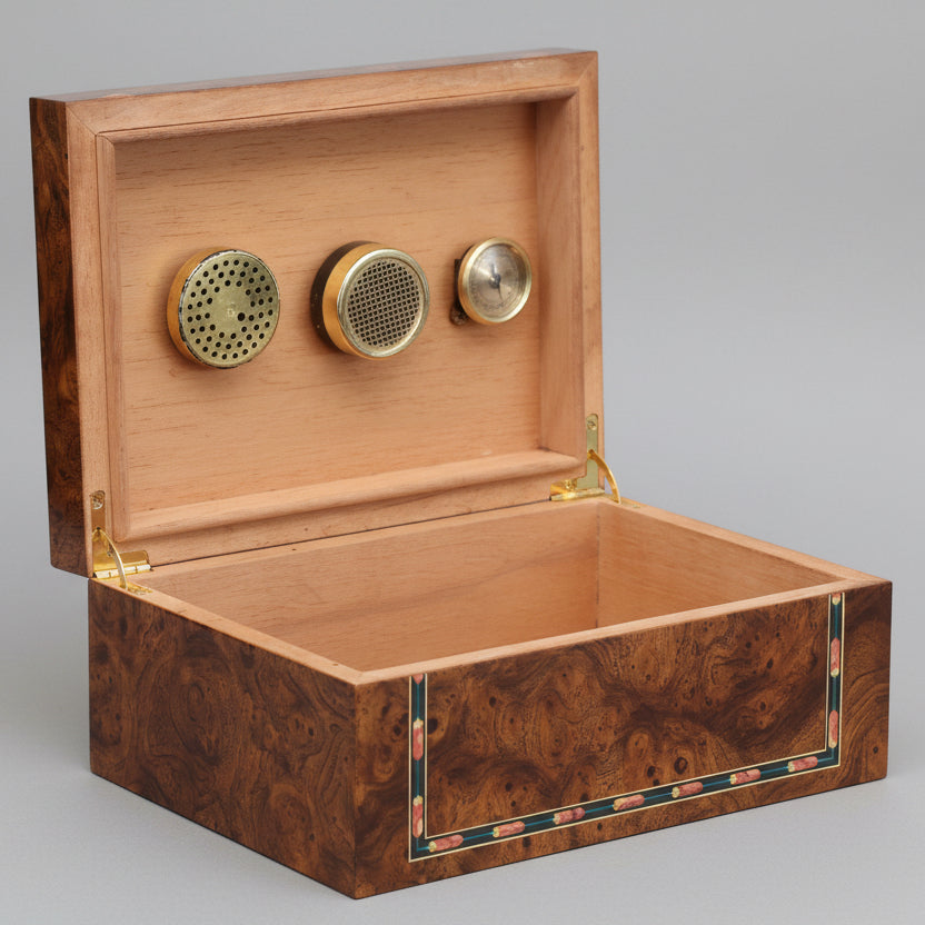 Vintage Italian burlwood Cigar Humidor, circa 1980s