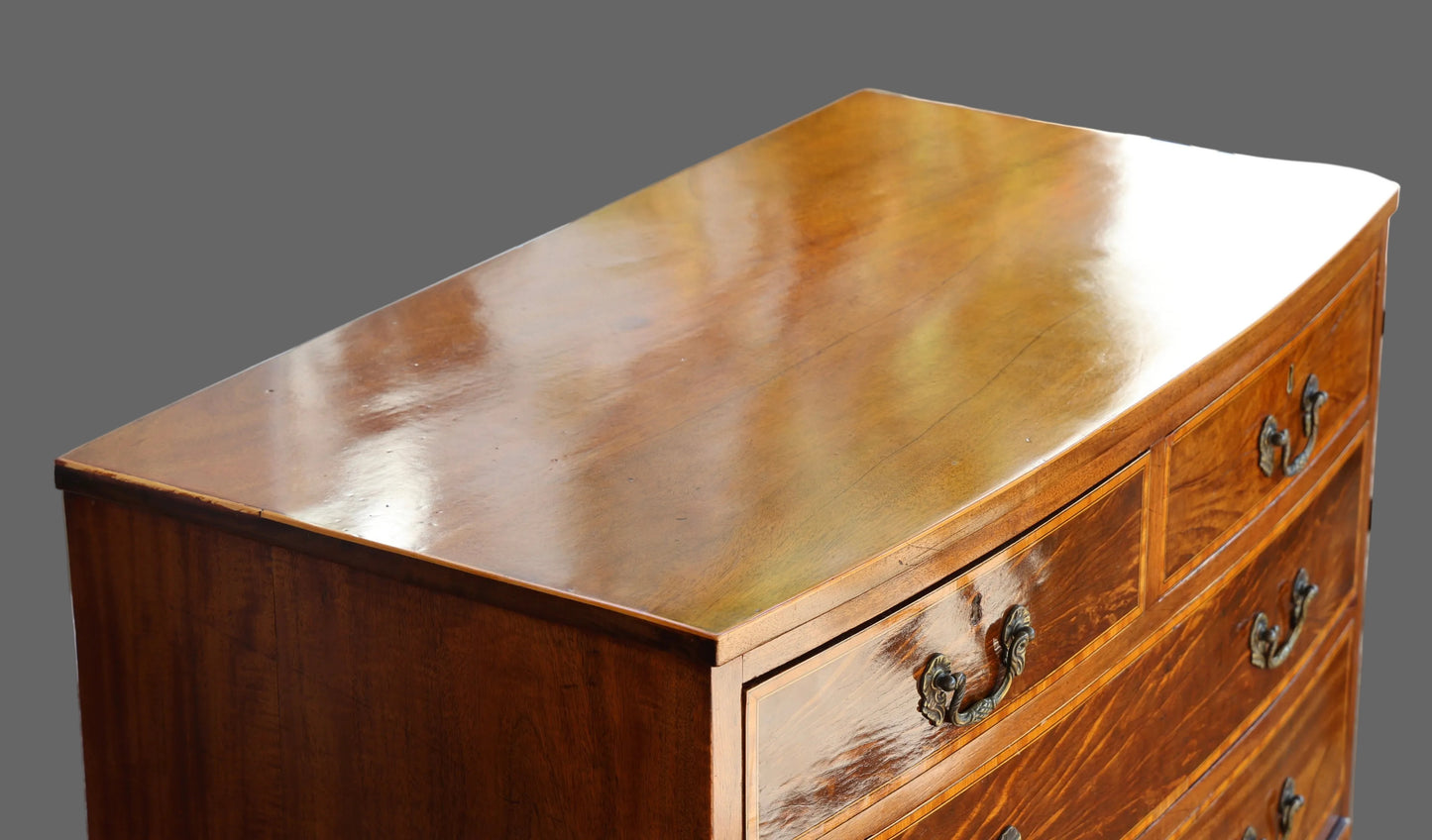 Beautiful small Victorian mahogany bow-front Chest of Drawers