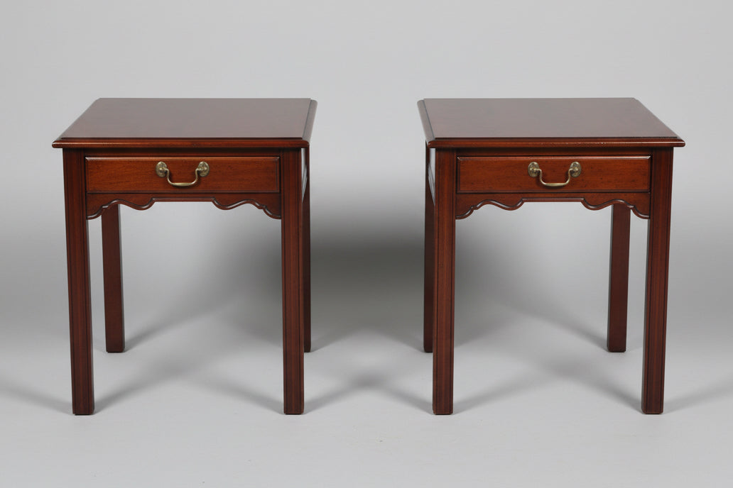 Fine pair of mahogany Side/Lamp Tables