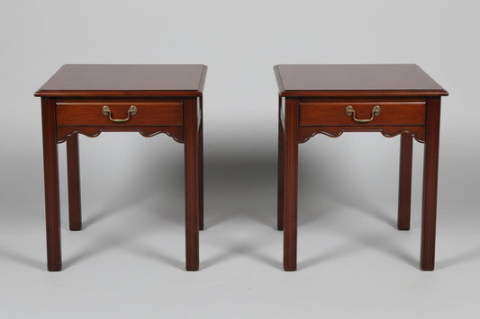 Fine pair of mahogany Side/Lamp Tables