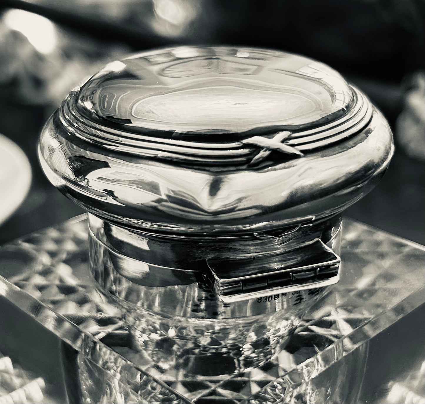 An Edwardian silver topped Inkwell.