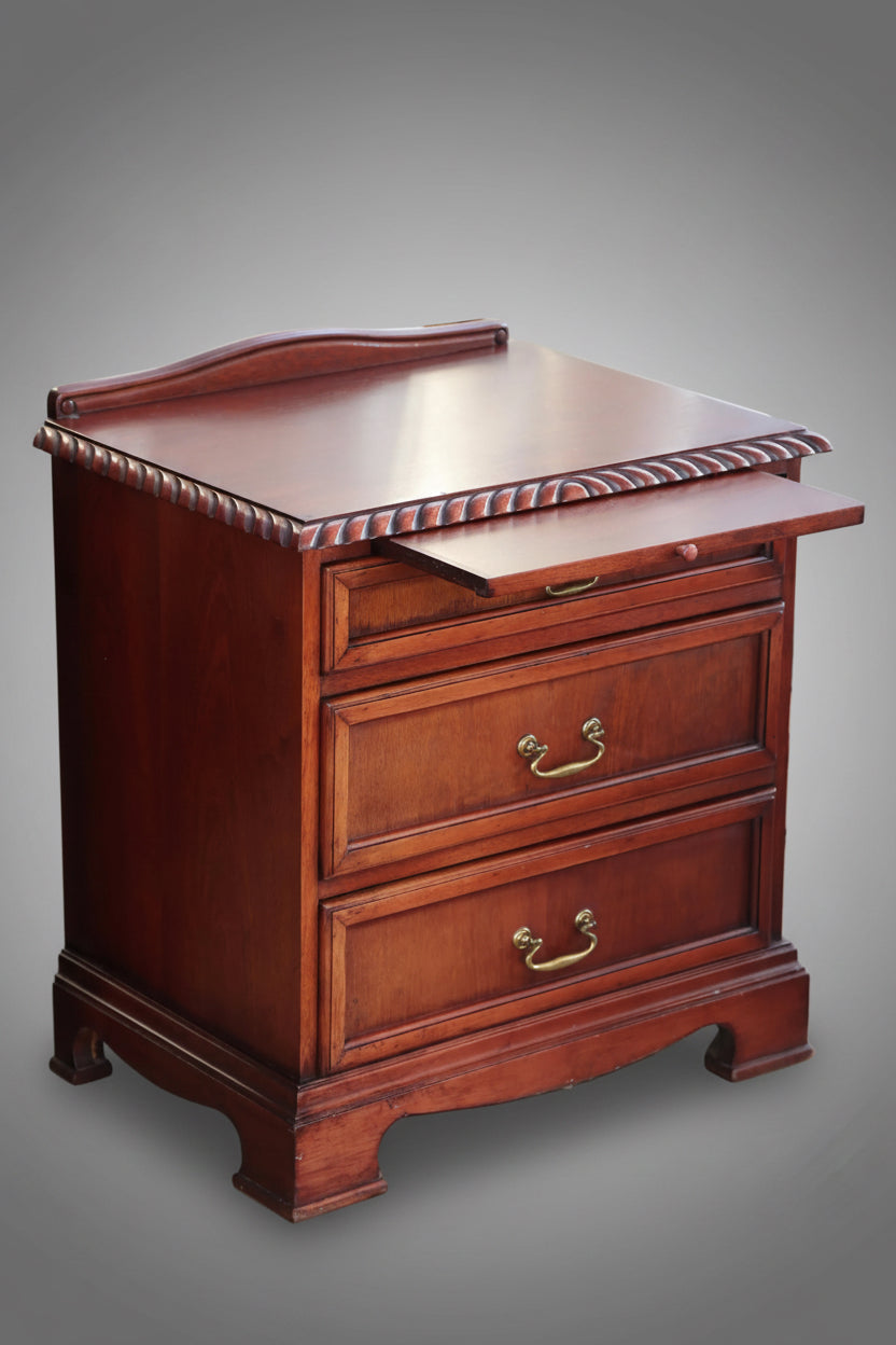 Mahogany kingsize headboard and pair of Pedestals