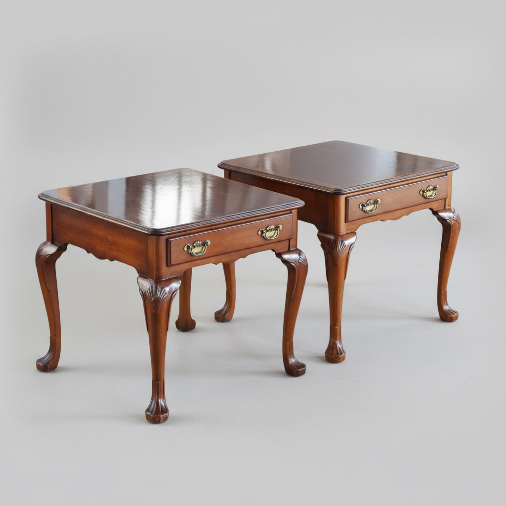 Pair of mahogany Lamp/Side Tables