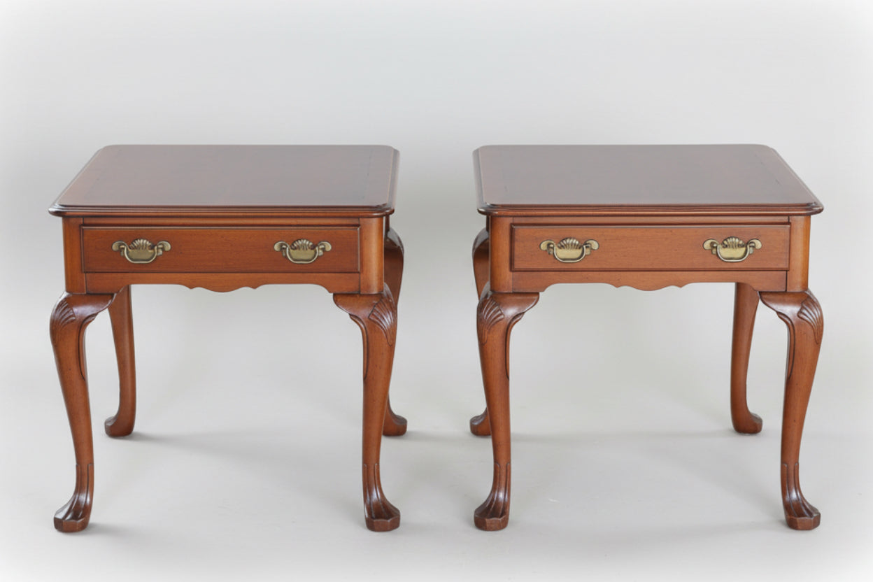 Pair of mahogany Lamp/Side Tables