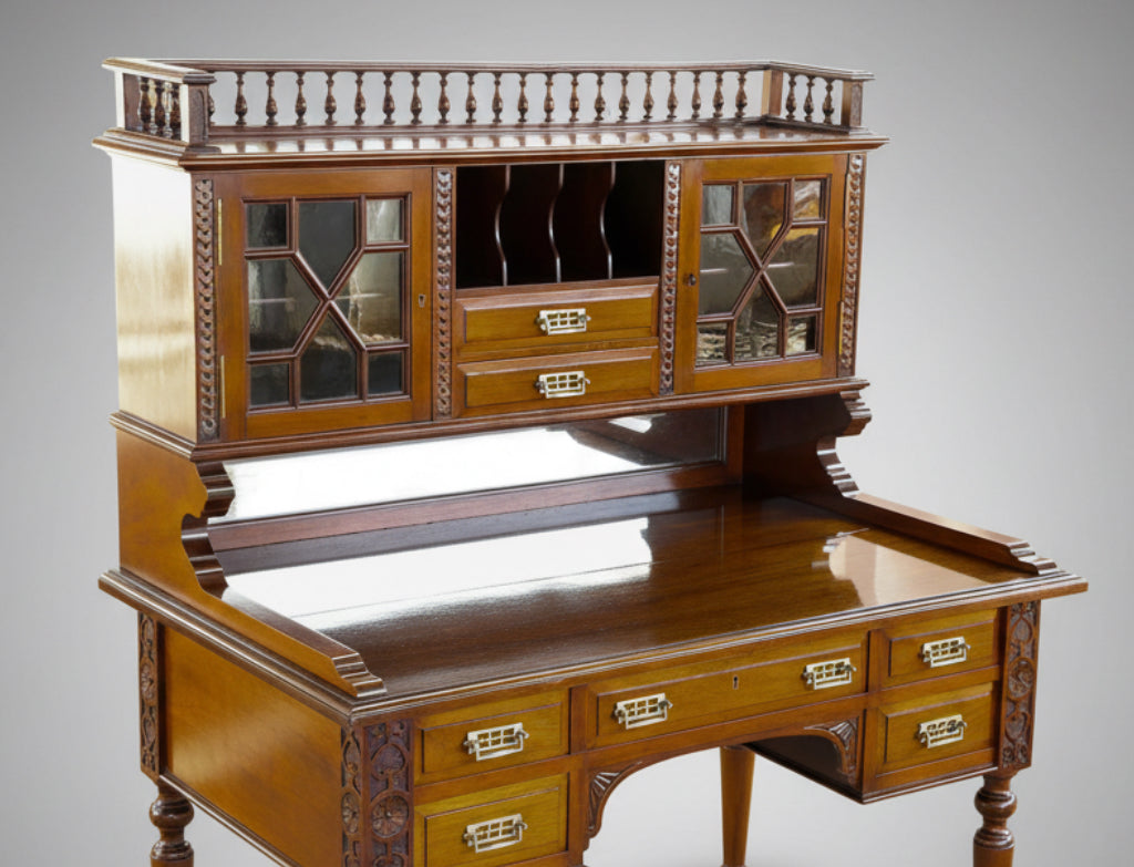 Superb quality late Victorian walnut Writing Desk attributed to Edwards and Roberts of London