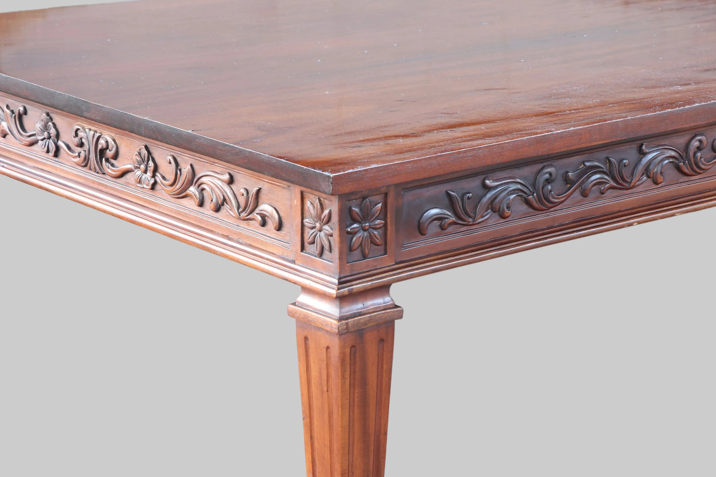 Elegant mahogany Coffee/Centre Table