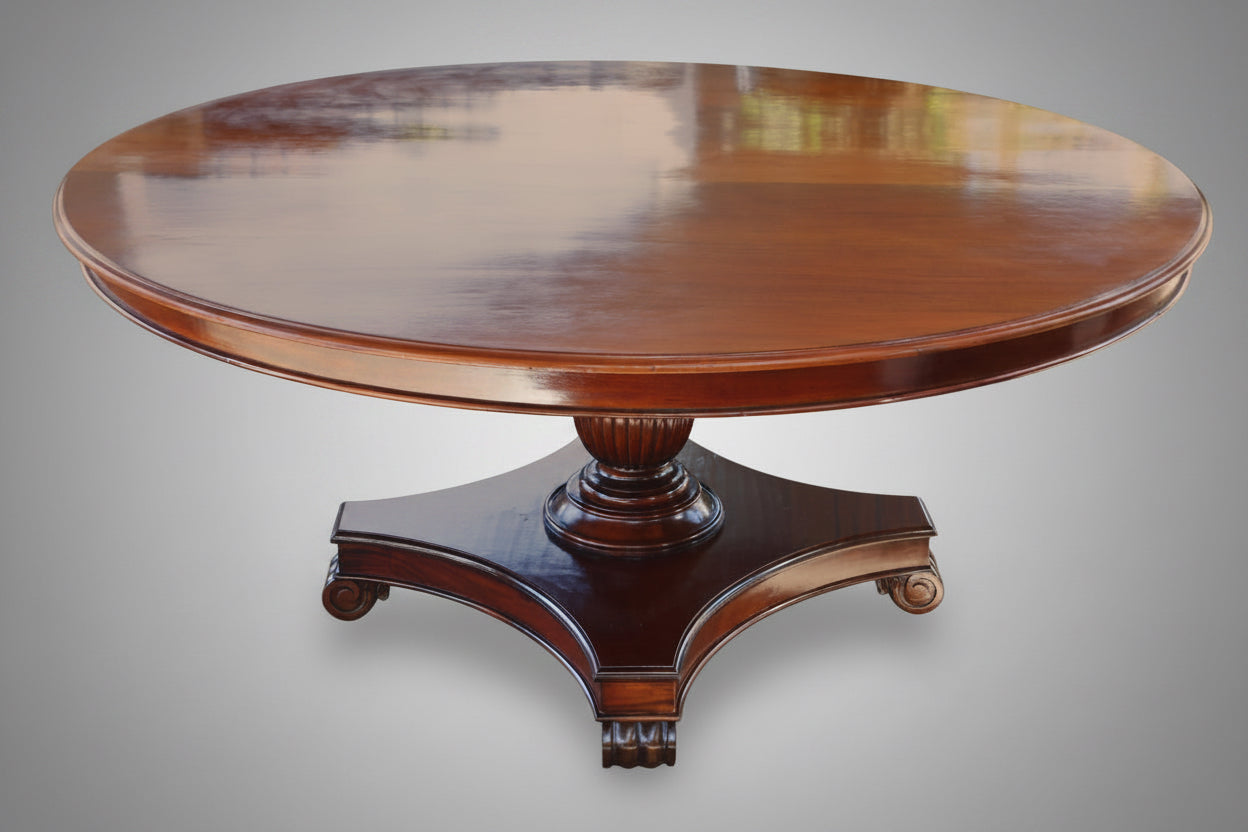 Large William IV style circular mahogany Dining/Centre Table
