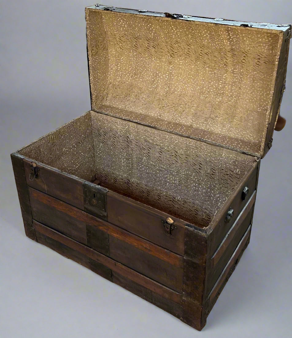 Victorian Canvas Dome Top Traveling Trunk