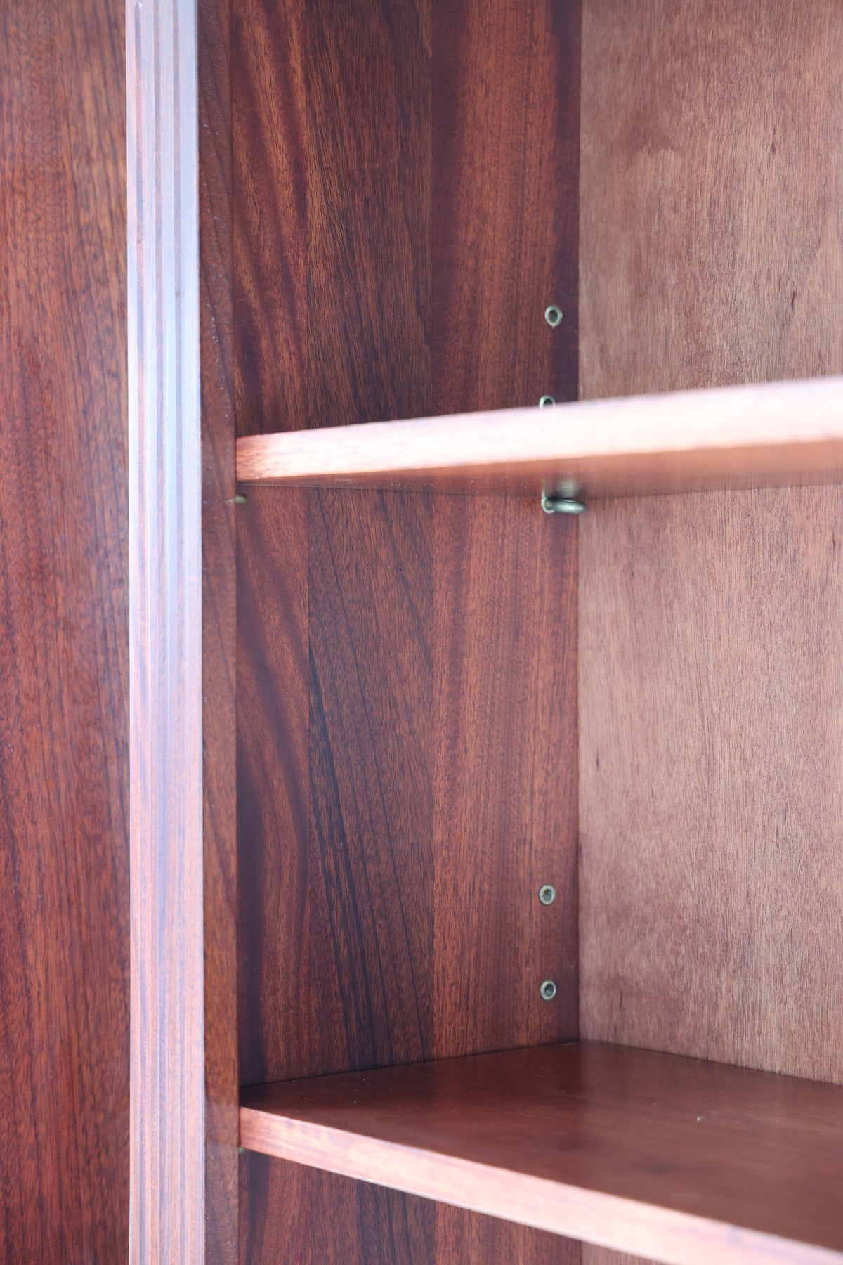 Pair of quality mahogany Hartman & Kepler tall Bookshelves