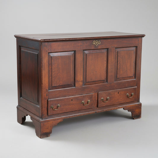 Georgian paneled oak Mule Chest - late 18th century