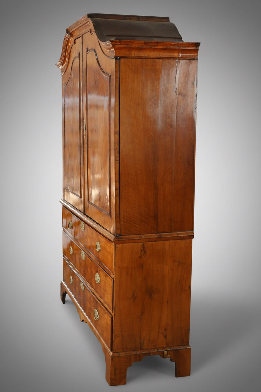 Late 18th Century Dutch walnut Armoire