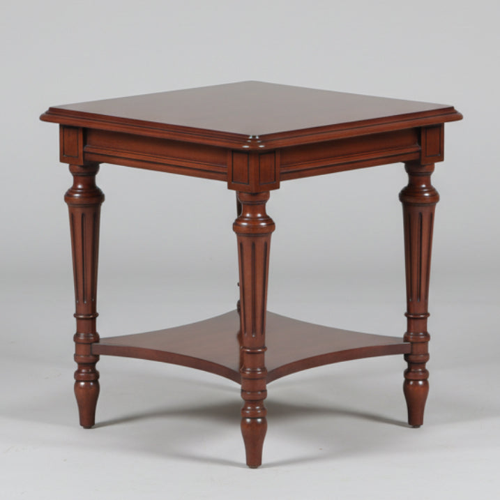 Fine pair of mahogany Side/Lamp Tables