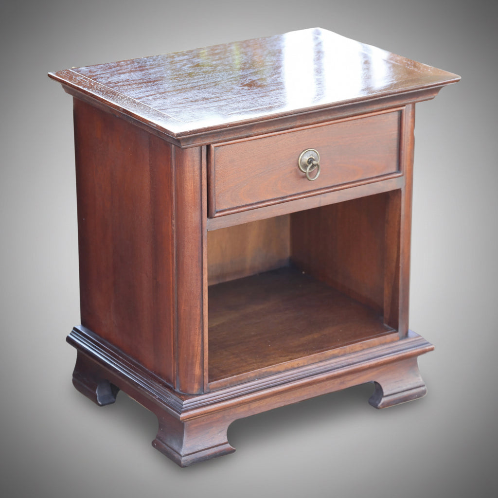 Pair of mahogany Pedestals