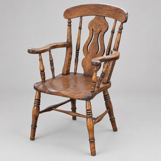19th Century elm farmhouse Windsor Armchair