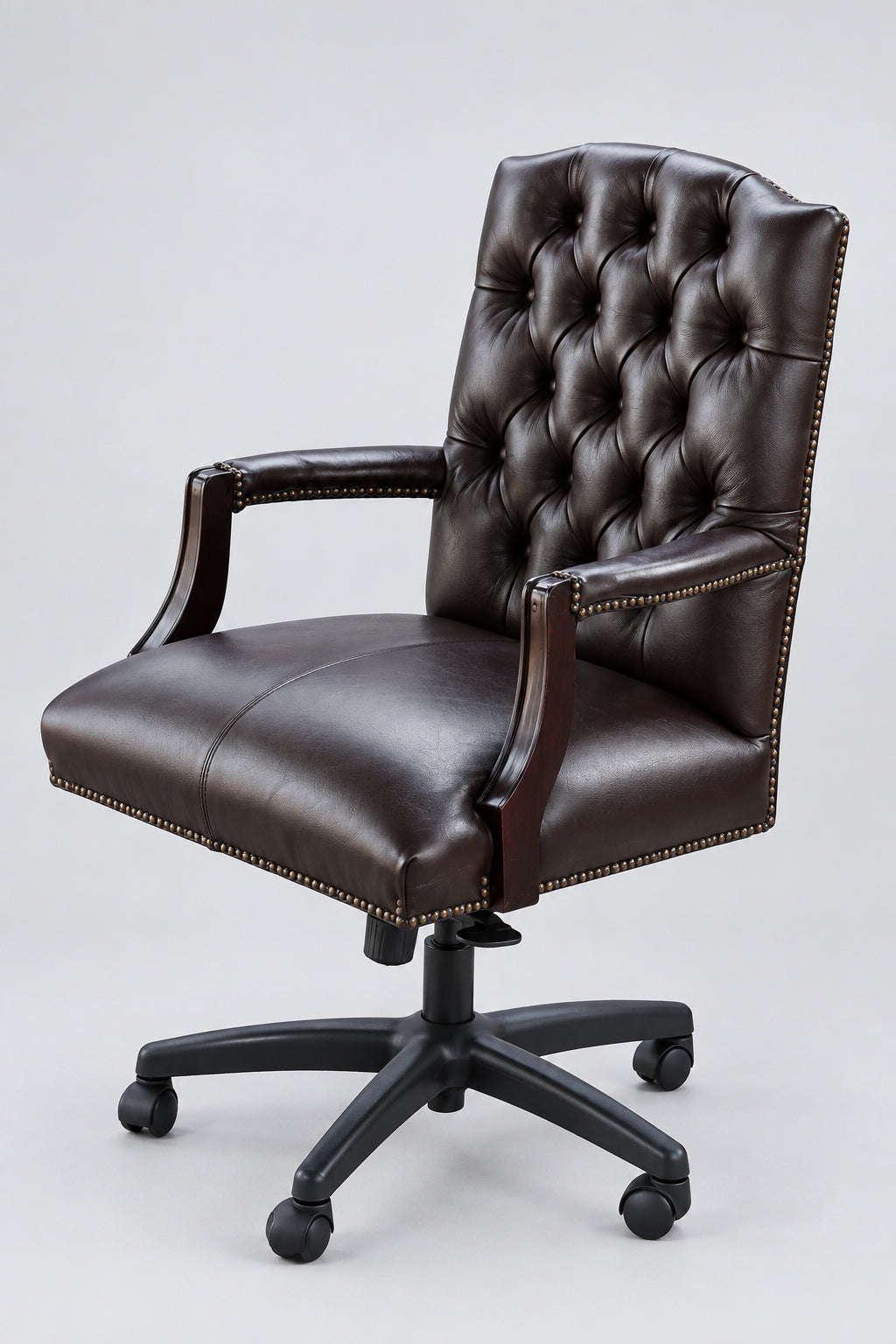 Leather upholstered button-back Executive Office Chair