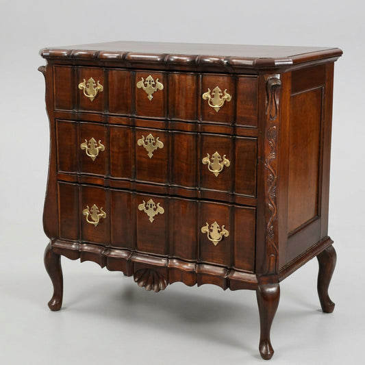 Stunning 19th Century Cape stinkwood Chest of Drawers